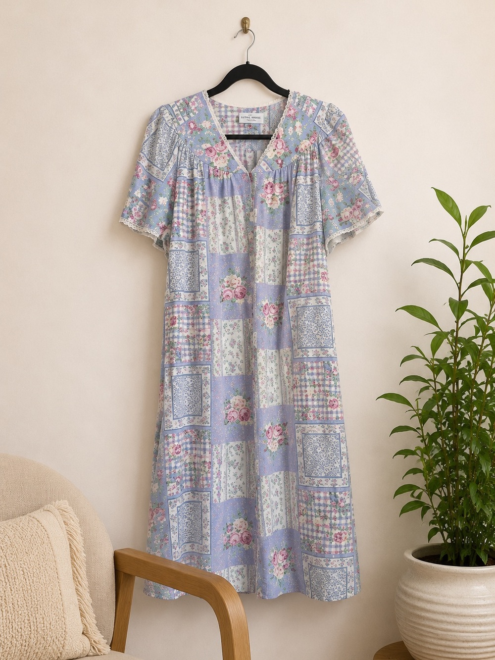 Vintage 70s Patchwork House Traditional Dress Nap Floral Cotton M Loungewear